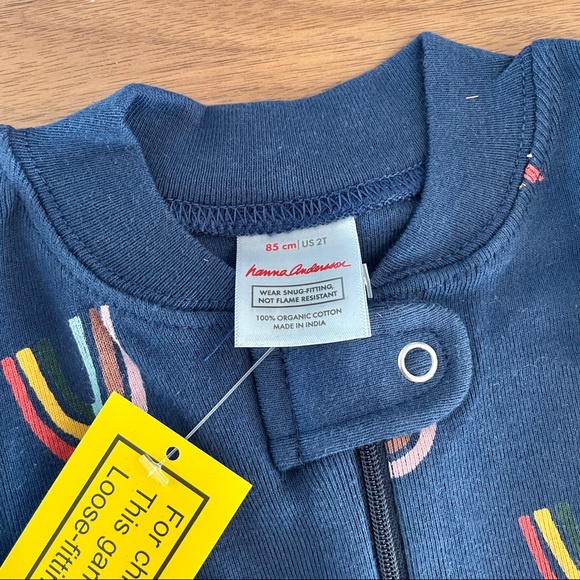 Adorable NWT Hanna ‘retro rainbow’ sleeper in navy - Picture 4 of 4